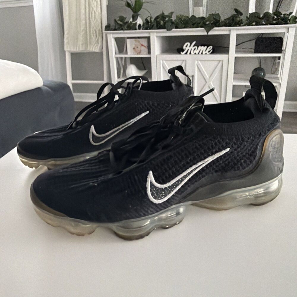DC3112- 002 Nike Women Size 8.5 - Nike Air VaporMax 2021 Flyknit Black Speckled